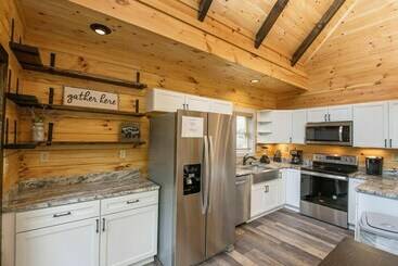 Best Days By Eagles Ridge Resort