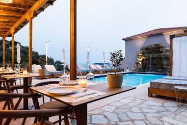 هتل Avaton Suites & Villa Philian Collection
