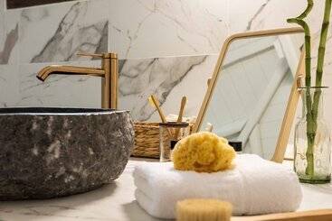 هتل Avaton Suites & Villa Philian Collection