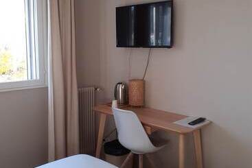 هتل Fuzei Hôtel Lorient Lanester