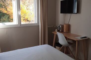 هتل Fuzei Hôtel Lorient Lanester