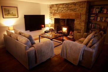 Luxury Thatched Country Cottage   Dartmoor, Devon