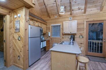 Squirrel S Leap By Eagles Ridge Resort