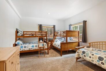 بيت ريفى Truckee Pines Retreat Game Room & Forest Views