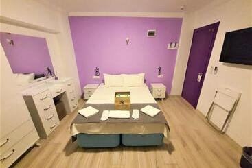 تختخواب و صبحانه Lavender Otel