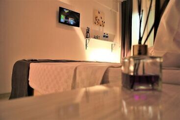 تختخواب و صبحانه Lavender Otel