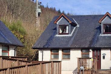 Ben Lomond Cottage   Loch Lomond And Arrochar Alps