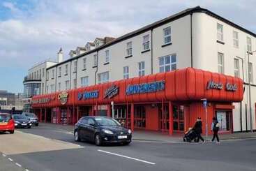 هتل Family Friendly 2 Bed Caravan In Rhyl, North Wales
