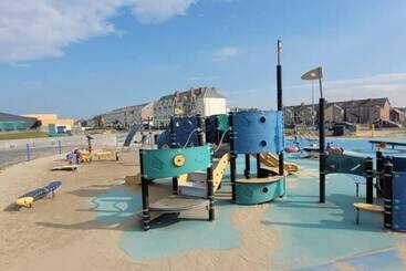 هتل Family Friendly 2 Bed Caravan In Rhyl, North Wales