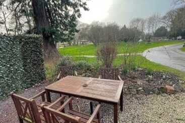 Beautiful 1 Bed Log Cabin In Retford Close To A1