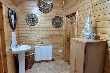 Beautiful 1 Bed Log Cabin In Retford Close To A1