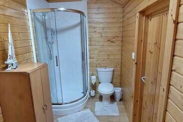 Beautiful 1 Bed Log Cabin In Retford Close To A1