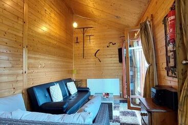 Beautiful 1 Bed Log Cabin In Retford Close To A1