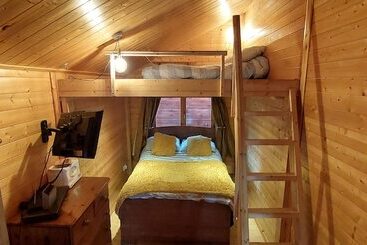 Beautiful 1 Bed Log Cabin In Retford Close To A1