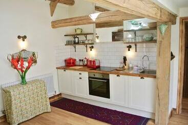 Nest Holiday Hideaway Dove Barn Amazing Location!