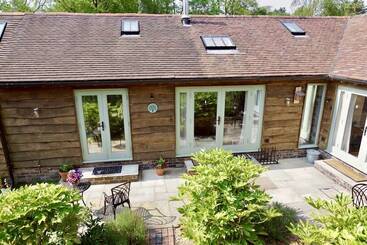 Nest Holiday Hideaway Dove Barn Amazing Location!