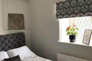 Peveril Cottage