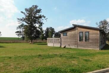 Spacious 2 Bed Lodge In Bury Saint Edmunds