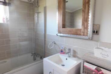 Spacious 2 Bed Lodge In Bury Saint Edmunds
