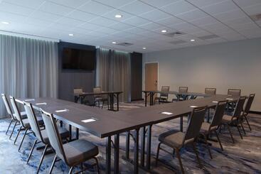 هتل Fairfield By Marriott Inn & Suites Palmdale West