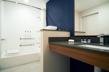 هتل Fairfield By Marriott Inn & Suites Palmdale West
