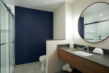 هتل Fairfield By Marriott Inn & Suites Palmdale West