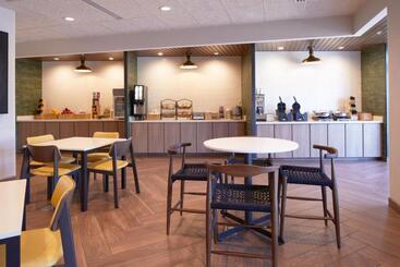 هتل Fairfield By Marriott Inn & Suites Palmdale West