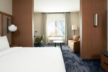 هتل Fairfield By Marriott Inn & Suites Palmdale West