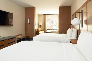 هتل Fairfield By Marriott Inn & Suites Palmdale West
