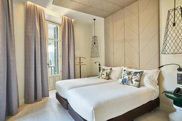 هتل Vincci Larios Diez