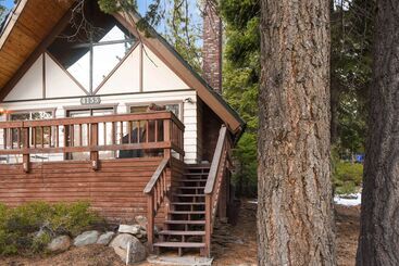 Moose Cabin Year Round Outdoor Fun W/ Bbq