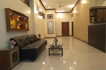 پانسیون Cape Town Guest House Hyderabad