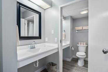 استراحتگاه First Floor Standard Suite Bay View