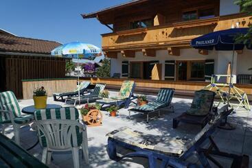 تختخواب و صبحانه Schnapperhof