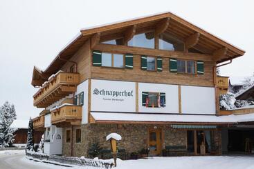 تختخواب و صبحانه Schnapperhof