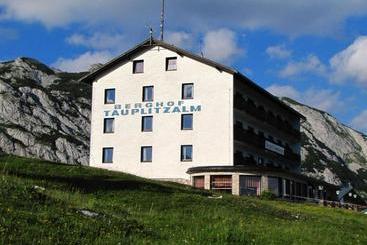 ホテル Berghof Tauplitzalm