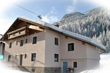 هتل Ferienhaus Gaugg