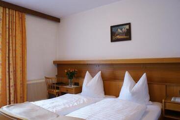 هتل Gasthof Riederhof