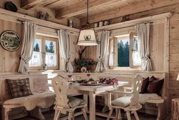 ホテル Inns Holz