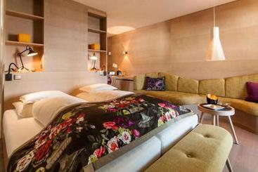 Juffing Hotel & Spa
