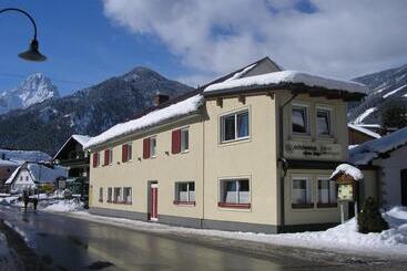هتل & Restaurant Edelweiss Alpine Lodge