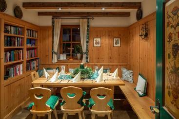 هتل Alpin Tyrol   Kitzbüheler Alpen