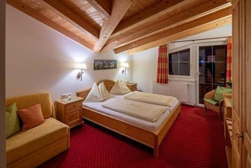 هتل Alpin Tyrol   Kitzbüheler Alpen