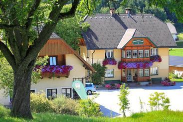 Сельский дом Pension Glitschnerhof
