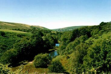 Barn Cottage Farm Park Stay With Hot Tub, Bbq & Fire Pit
