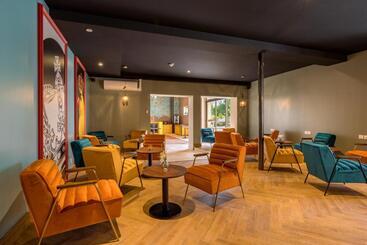 هتل Ibis Styles Dijon Sud Domaine De Beauregard 21600 Longvic