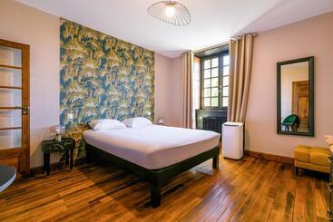 هتل Ibis Styles Dijon Sud Domaine De Beauregard 21600 Longvic