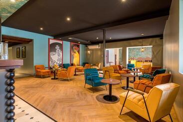 هتل Ibis Styles Dijon Sud Domaine De Beauregard 21600 Longvic