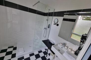هتل Ibis Styles Dijon Sud Domaine De Beauregard 21600 Longvic
