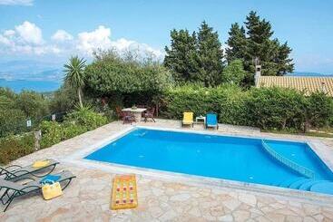 پانسیون Villa Nafsika With Amazing View